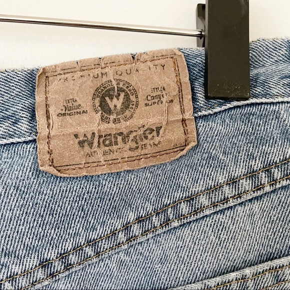 Wrangler | jean shorts - Picture 8 of 10